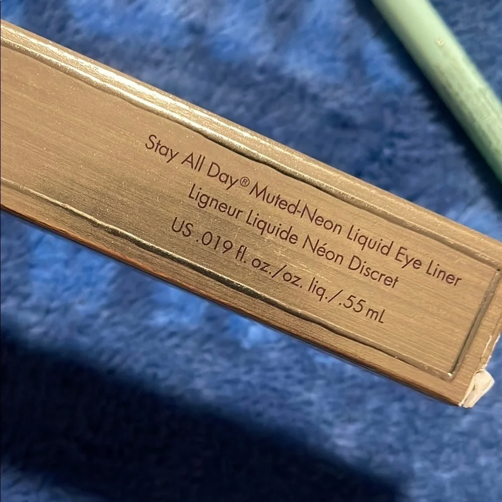 Stila Pastel Green Liquid Eyeliner